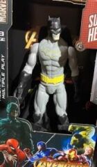 BATMAN SÜPER KAHRAMAN SESSİZ AKSİYON FİGÜRÜ