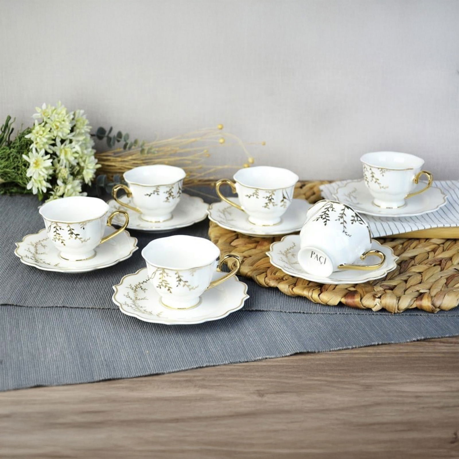 Valeria Porselen 6'lı Kahve Fincanı - Beyaz / Altın