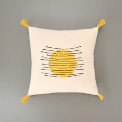 Soft Nakışlı Püsküllü Kırlent - Ekru / Hardal - 40x40 cm