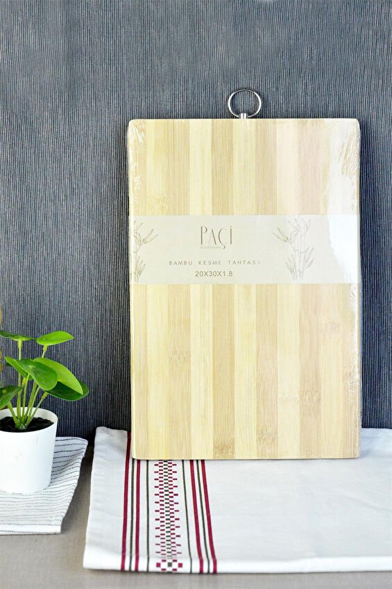 Paçi Bambu Askılı Kesim Tahtası 20*30