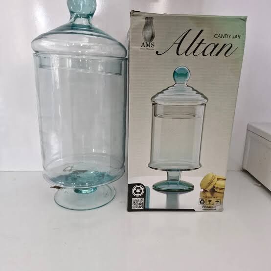 ALTAN DRAJELİK ŞIK TASARIMLI KAPAKLI AYAKLI CAM  ŞEKERLİK