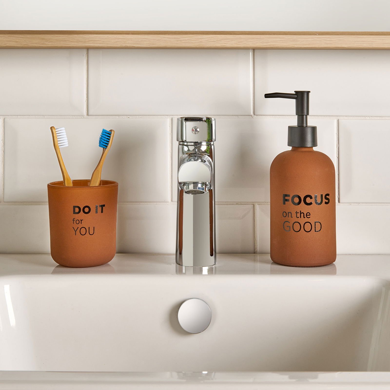 Sıvı Sabunluk ve Diş Fırçalık Seti - Kahverengi