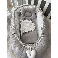 Babynest Gri Waffle Pike Kumaş Micky Tasarım Ponponlu 3'lü Anne Yanı Bebek Yatağı, Micky Tasarım 1 Adet