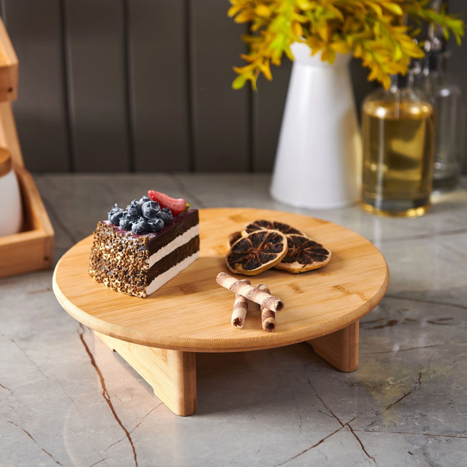 Bambu Ayaklı Yuvarlak Kesme Tahtası - Bej - 29,5x31,5 cm