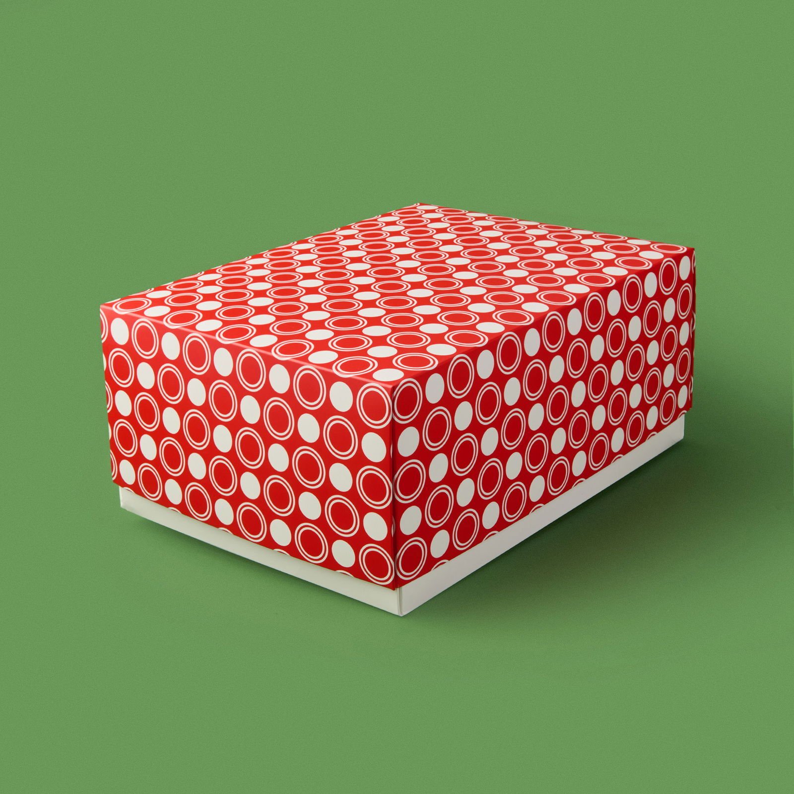 Deco Puantiyeli Hediye Kutusu - Kırmızı - 36x26x15 cm