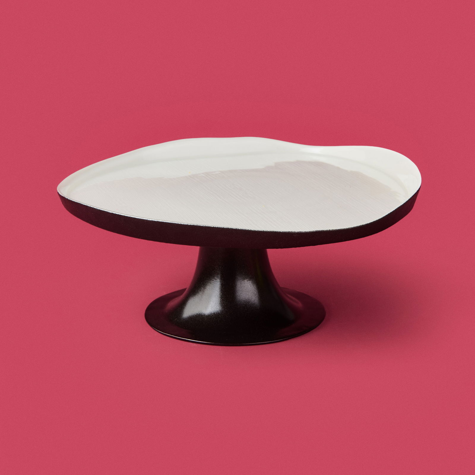 Kitchen Jota Ayaklı Tabak - Beyaz / Siyah - 21 cm