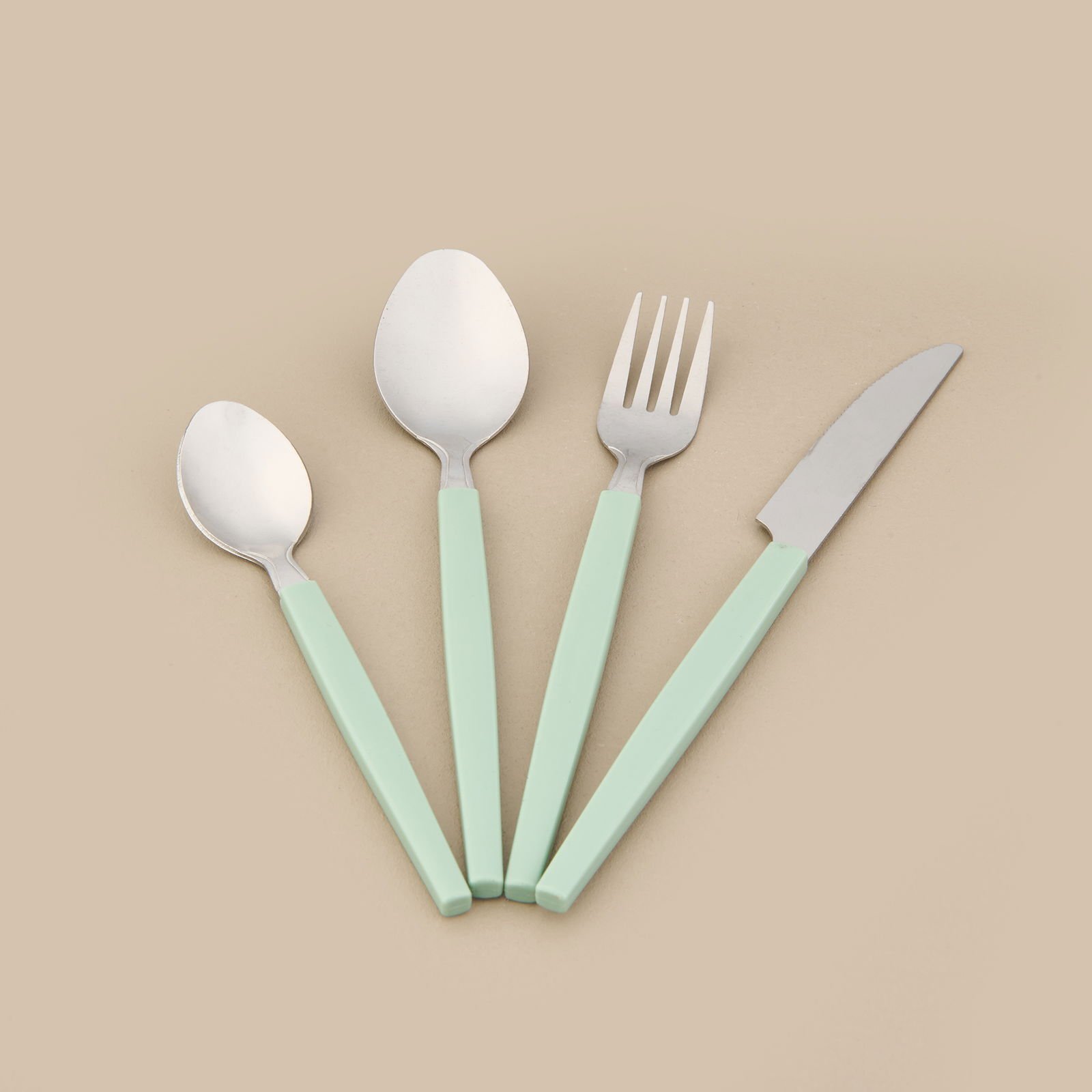 Houseware 16'lı Çelik Günlük Çatal Kaşık Bıçak Takımı - Asorti