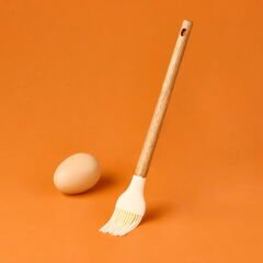 Ahşap Saplı Silikon Fırça - Krem / Kahverengi