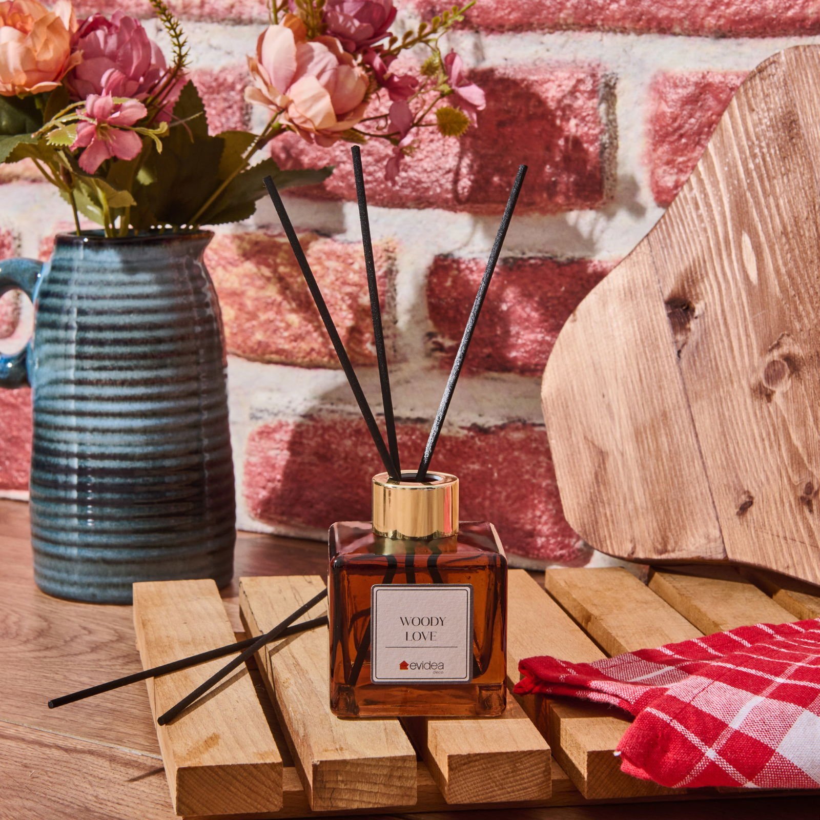 Deco Woody Love Çubuklu Oda Kokusu - Kahverengi - 100 ml
